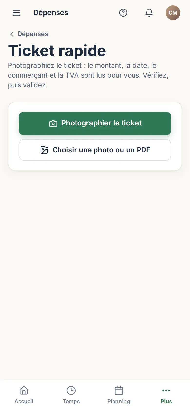 Saisie rapide d’une dépense sur téléphone, avec la photo du ticket.